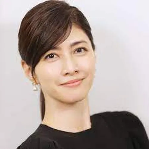 内田有紀 旦那との現在と結婚しない理由とは